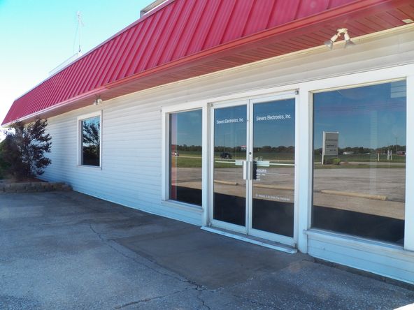 1610 S State St, Jerseyville, IL 62052